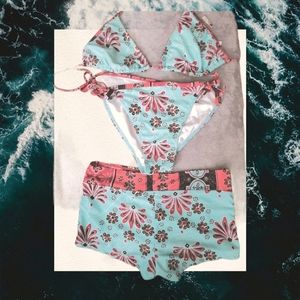 Womens or juniors 3 piece bathing suit